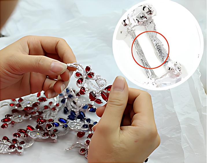 Finished products Quality check before shipping sobling jewelry
