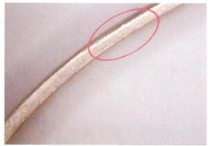 Le ponçage est trop important, comme le montre la figure 7-54.