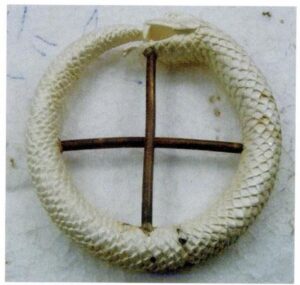 スネークペンダントはマスター型で魅力に欠ける