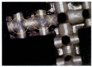 マスターモールドのストーン・インレイの穴は開けられていない。