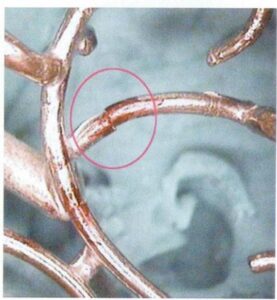 6-49 Cracks caused by late quenching