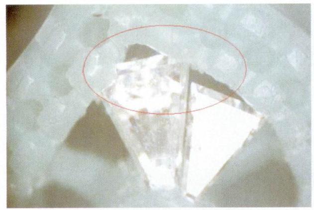 ダイヤモンドの形がセッティングと合っていない