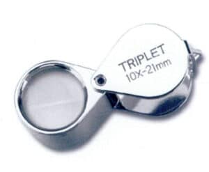 Magnifying glass for jewelry inspection