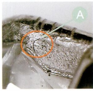 Рисунок 9-52 Коррозионное растрескивание под напряжением кольца'штыря 14KW