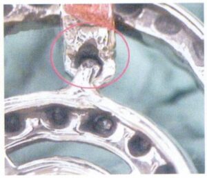 Рисунок 9-61 Деформированное и неполное прыжковое кольцо