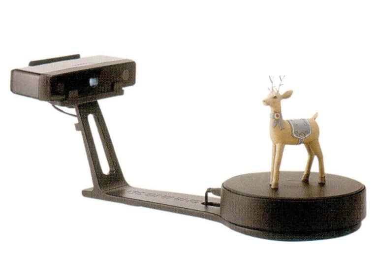 卓上型回転式3Dスキャナー