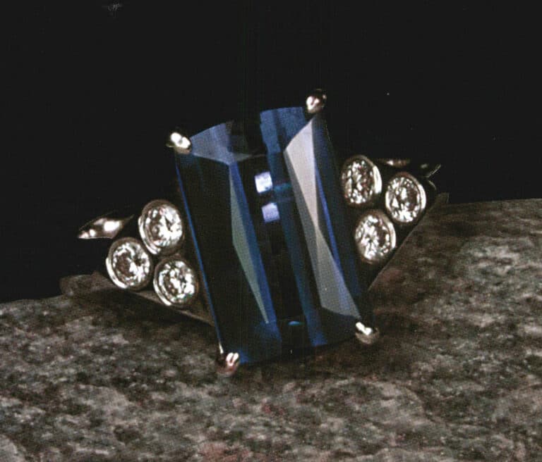 インディコライト・リング