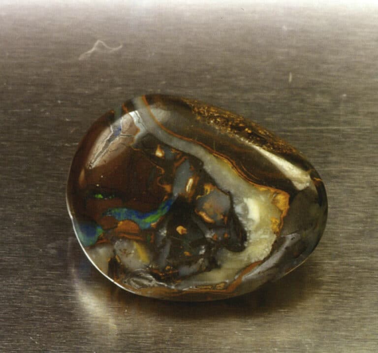 ボルダー・オパール