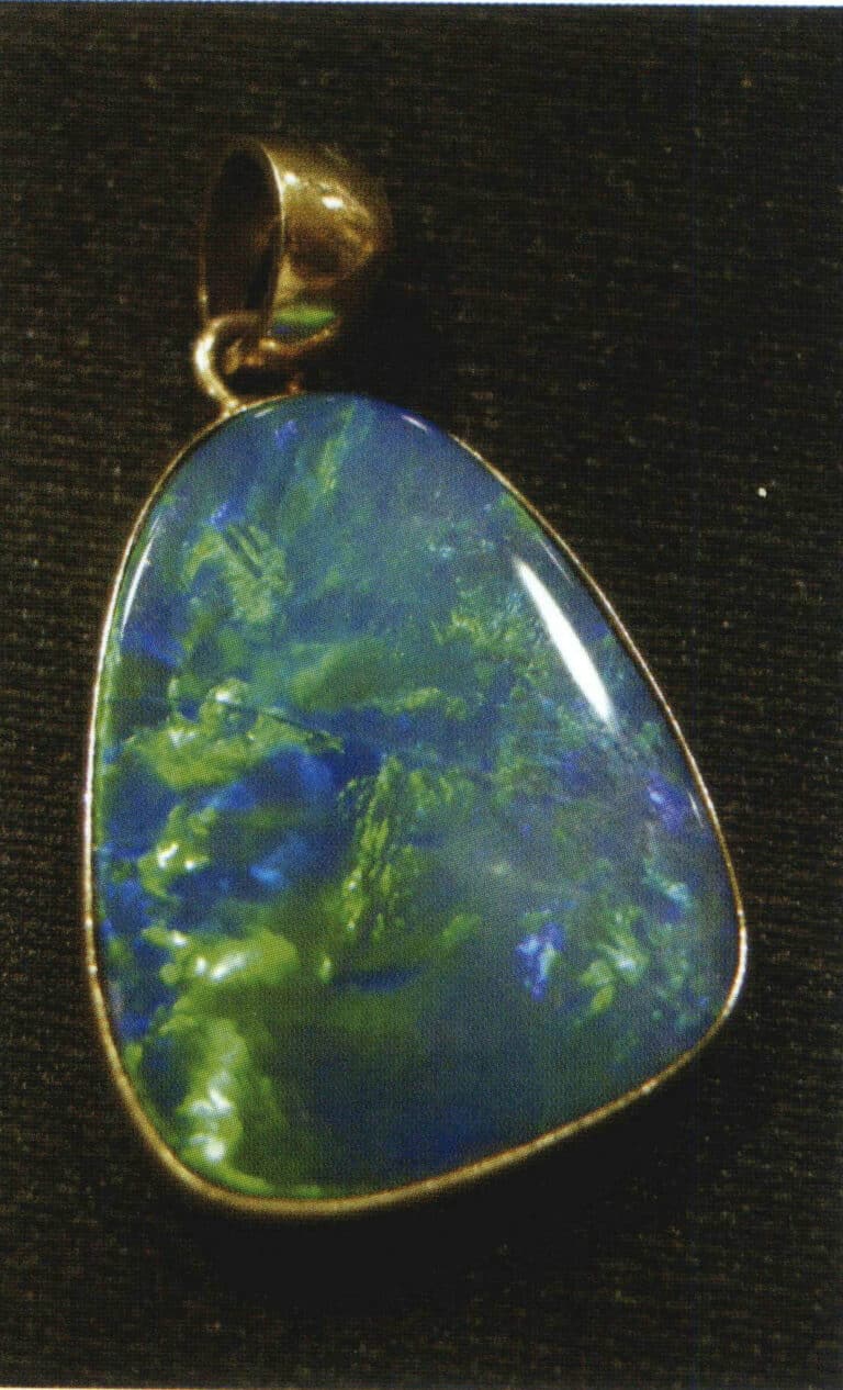 オーストラリア産ターコイズ・オパールのペンダント
