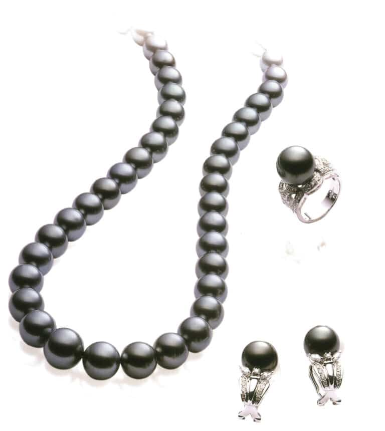 タヒチアンピーコックグリーンブラックパールのネックレスとリング、イヤリングを含むジュエリーセット