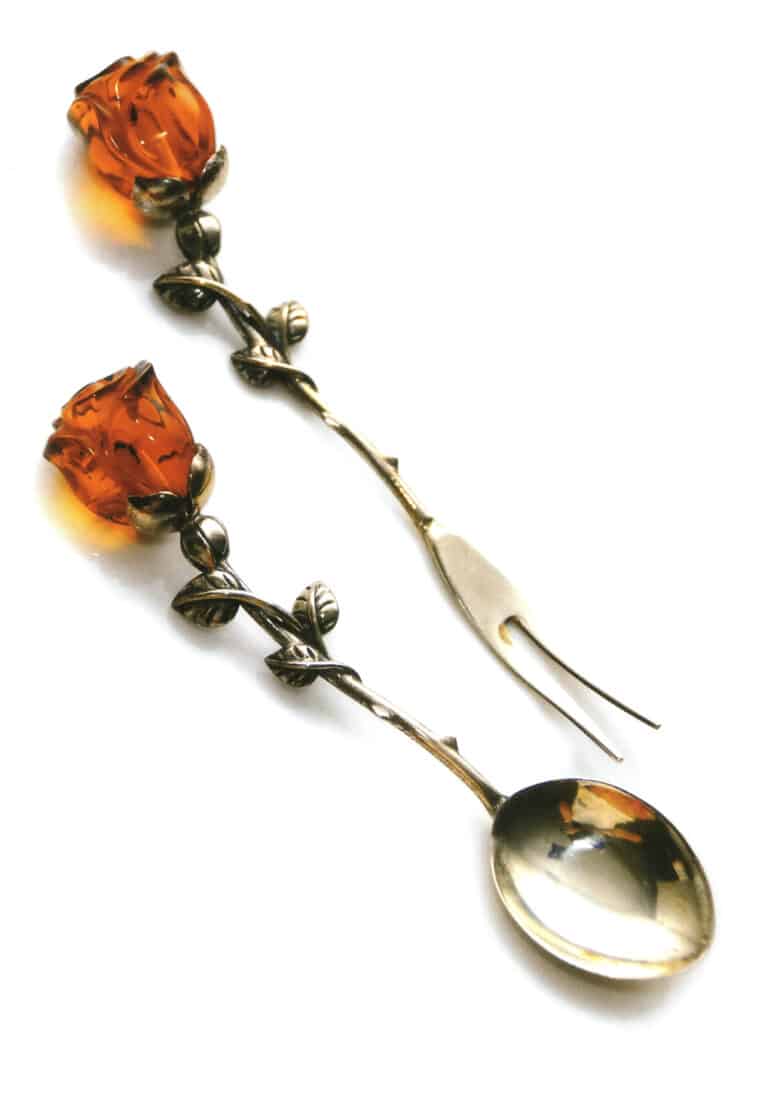 ヘマタージュローズ食器