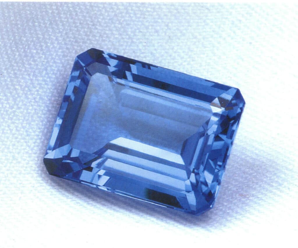 スイスブルートパーズ エメラルドカット