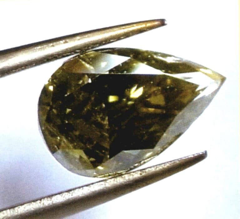 Πολύτιμα διαμάντια που αλλάζουν χρώμα