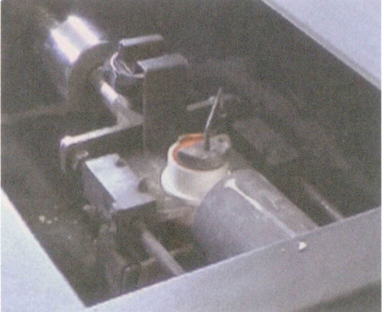 Figur 3-36 Induksjonssmelting sentrifugalstøping