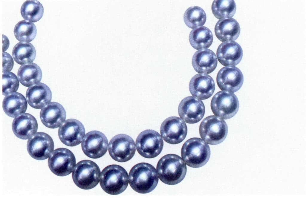 Figure 1-5-49 Dyed Japanese Sea Farmed Pearls (2) 