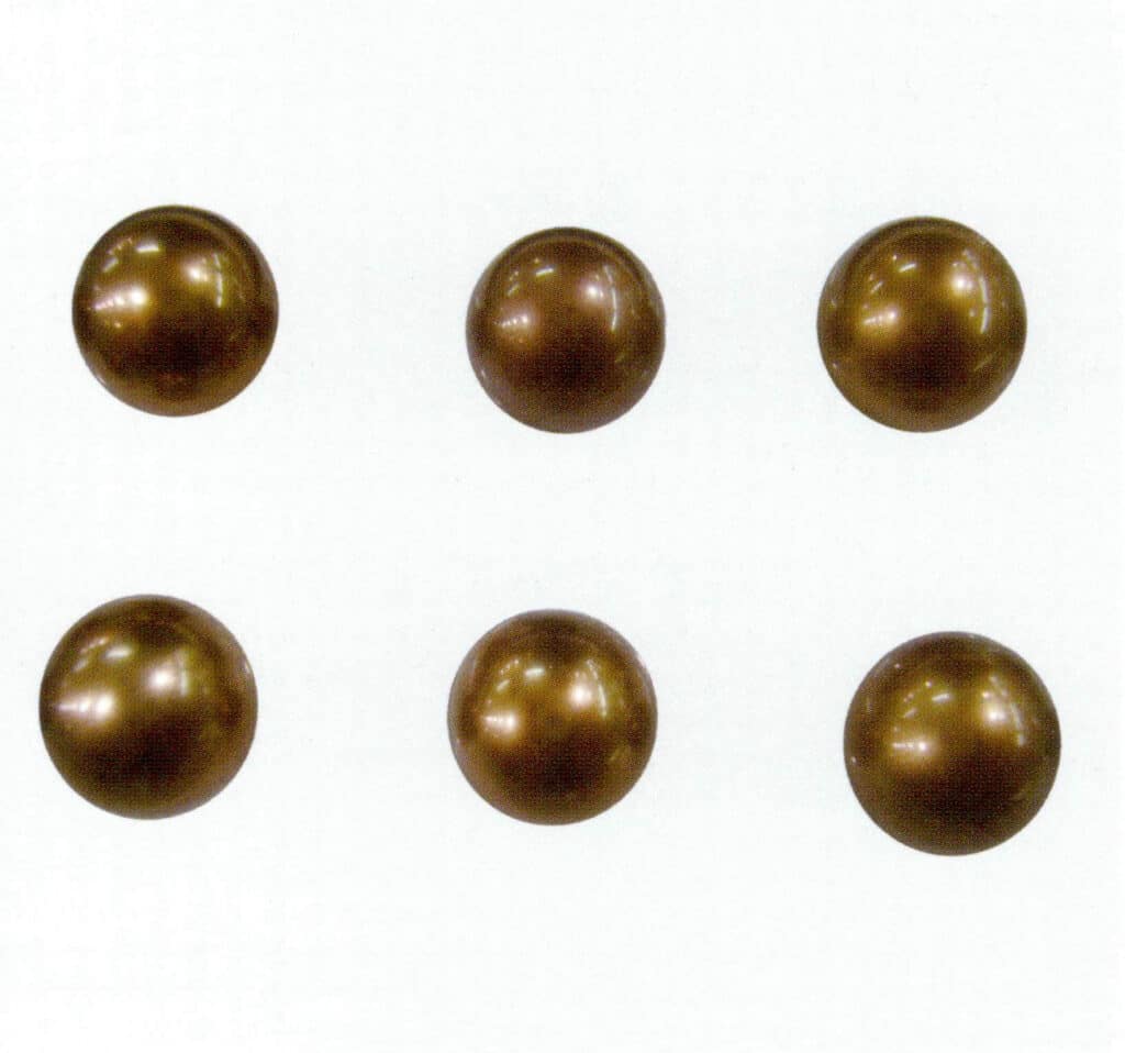 Figure 1-5-73 Fading treatment of seawater cultured pearls 2