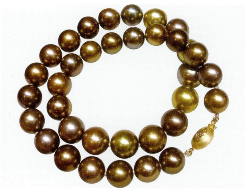 Figure 1-5-75 Fading treatment of seawater cultured pearls4