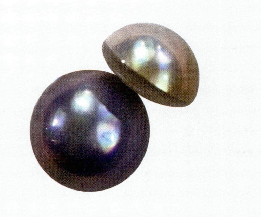 Figure 1-5-84 Three-layer assembled Mabe pearl (1)