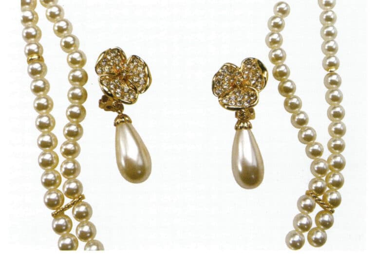 Figure 1-6-1 Glass nucleus imitation pearl