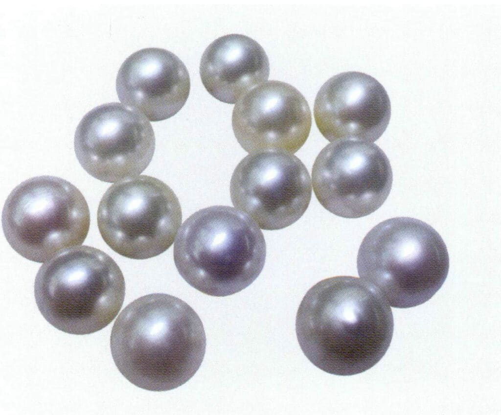 Figure 1-7-18 Slight Flaw (South Sea Pearl) (II)