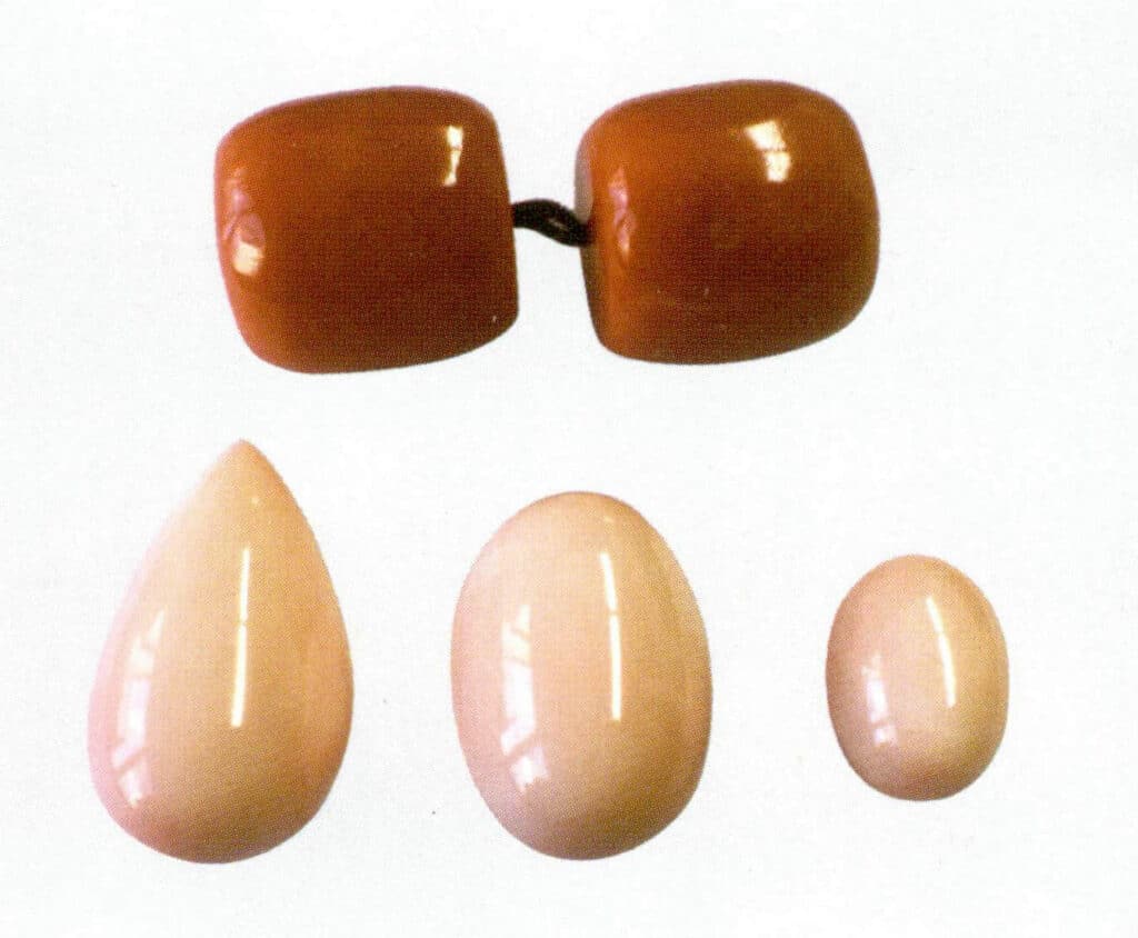 Рисунок 3-4-19 Красный и розовый коралл MOMO