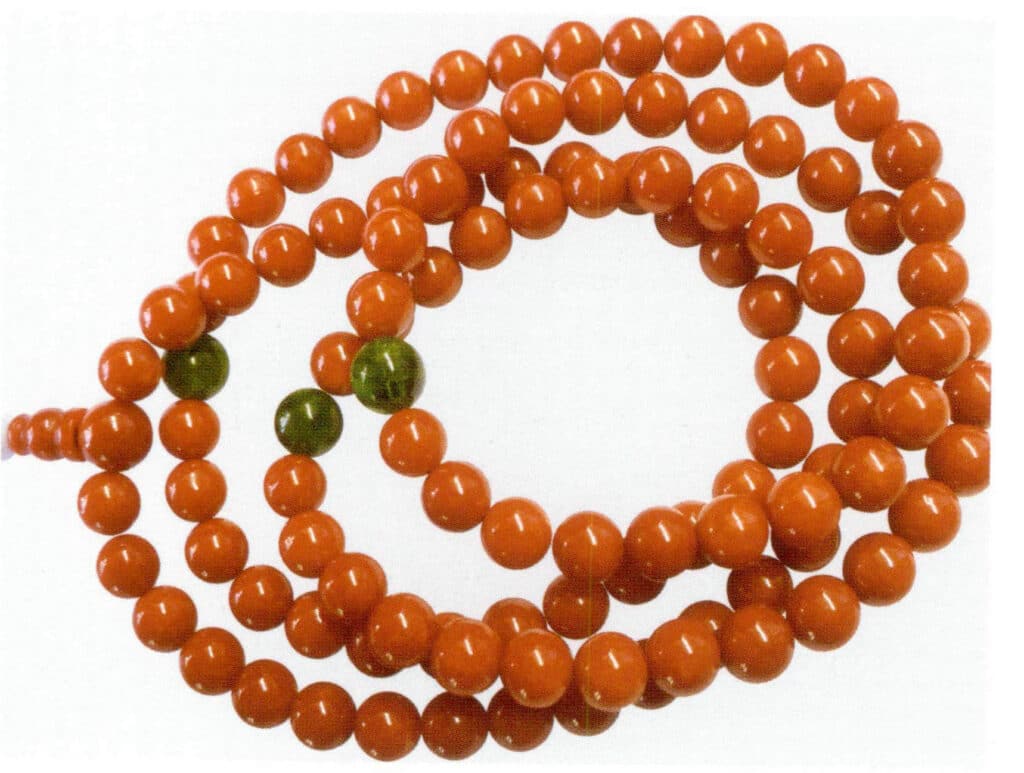 Рисунок 3-7-27 Коралловая круглая бусина MOMO