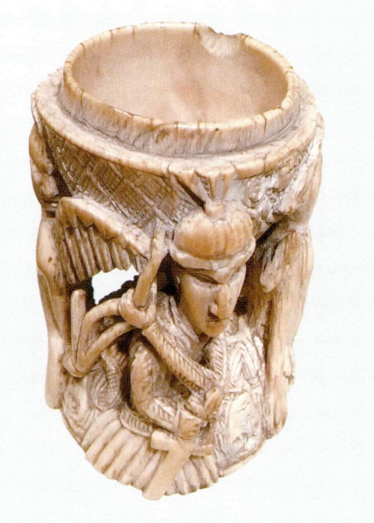 Figure 4-1-7 16th Century African Ivory Products