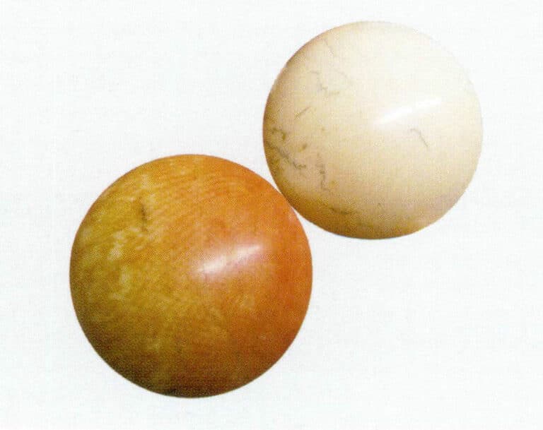 Figure 4-5-3 Dyed and natural colored ivory