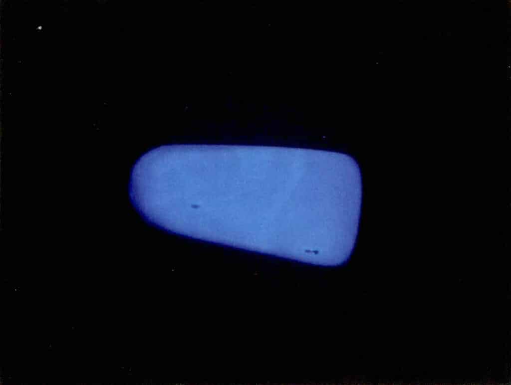 Figure 5-3-23 Fluorescence characteristics of Burmese amber under ultraviolet long wave(I)