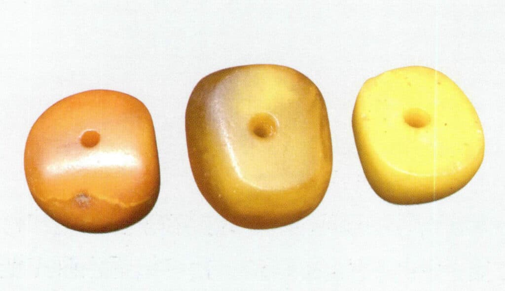 Figure 5-5-21 old aged beeswax