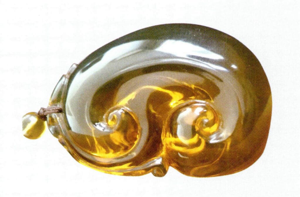 Figure 5-7-9 Well-carved Burmese Brown Gold Purple