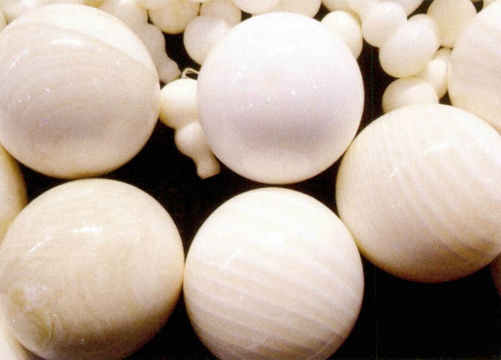 Figure 6-4-29 Tridacna Shell beads (I)