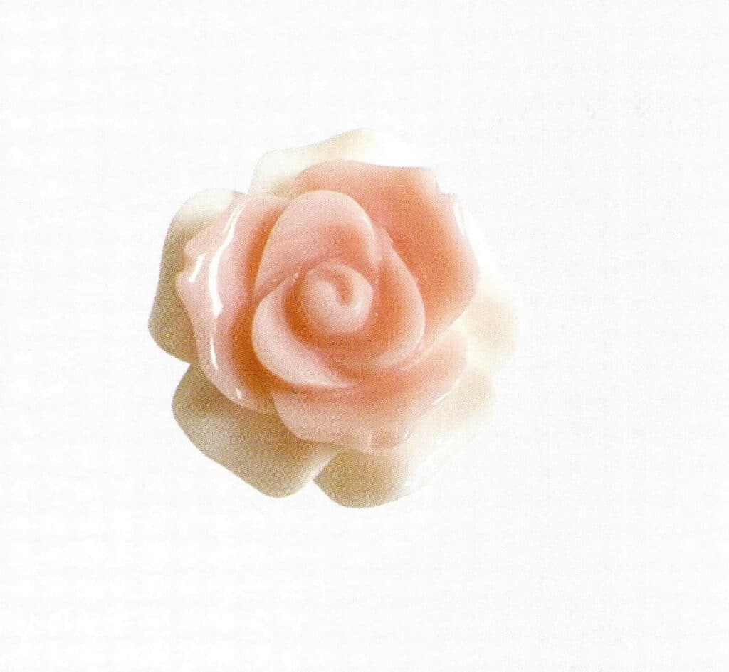 Figure 6-4-39 Queen Conch Shell Carving 1