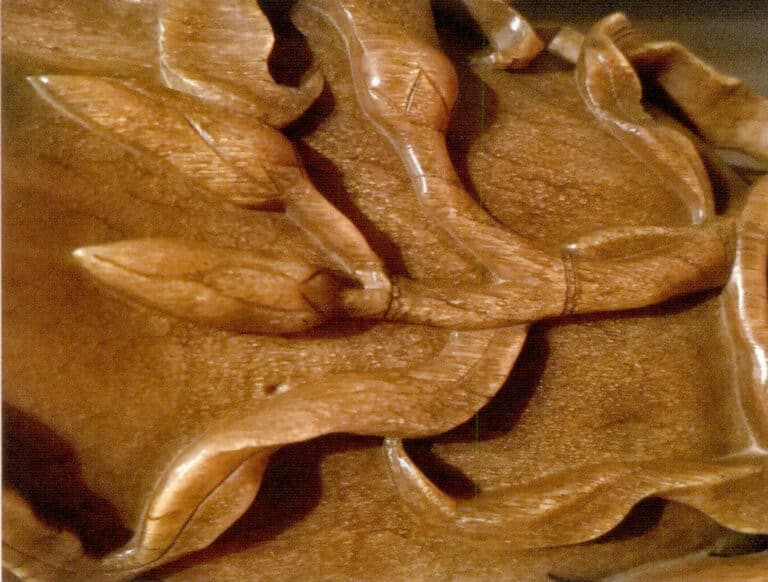 Figure 7-2-22 “Bamboo filigree” of rhino horn products (2)