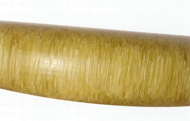 Figure 7-2-26 The outer side of the rhino horn bracelet shows the "Bamboo Silk Pattern" 