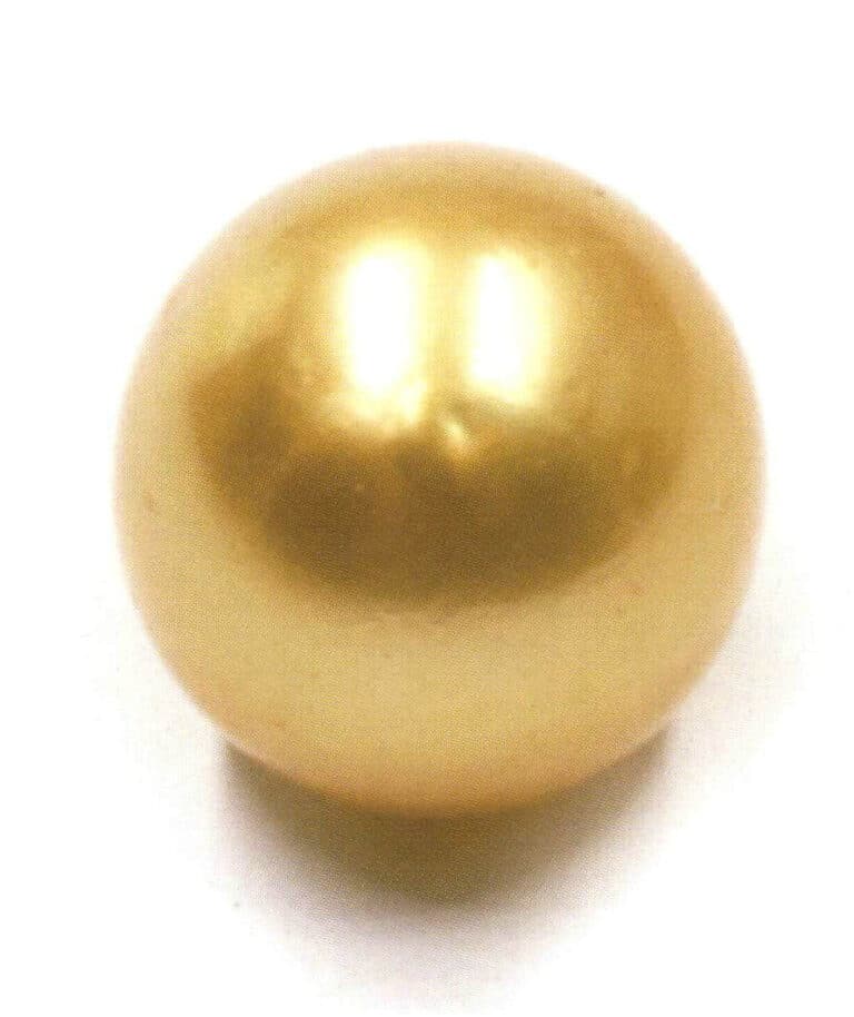 Şekil 4-2-2 Kalın sedef tabakalı inciler (güçlü yansıyan ışık altında incilerin tek tip genel rengi)