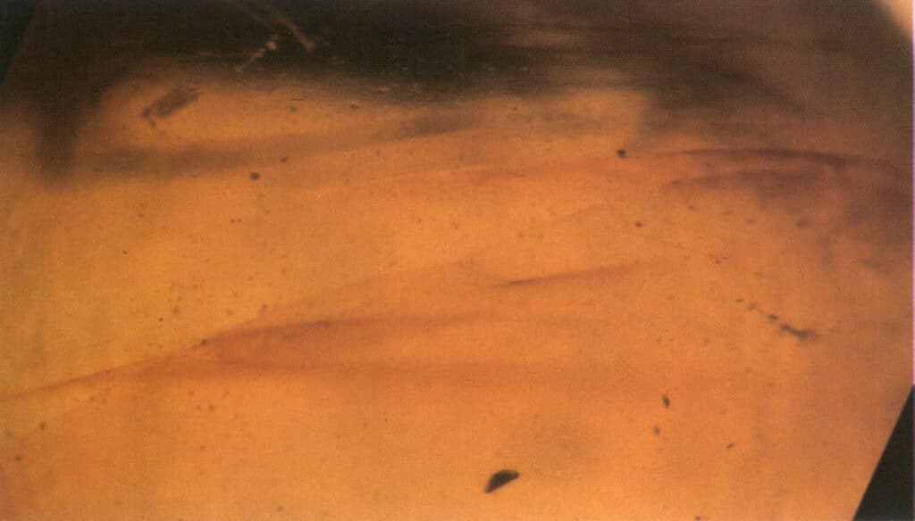 Şekil 4-2-36 Kehribar renginde Akış Desenleri (Karanlık Alan Aydınlatması, 20X)