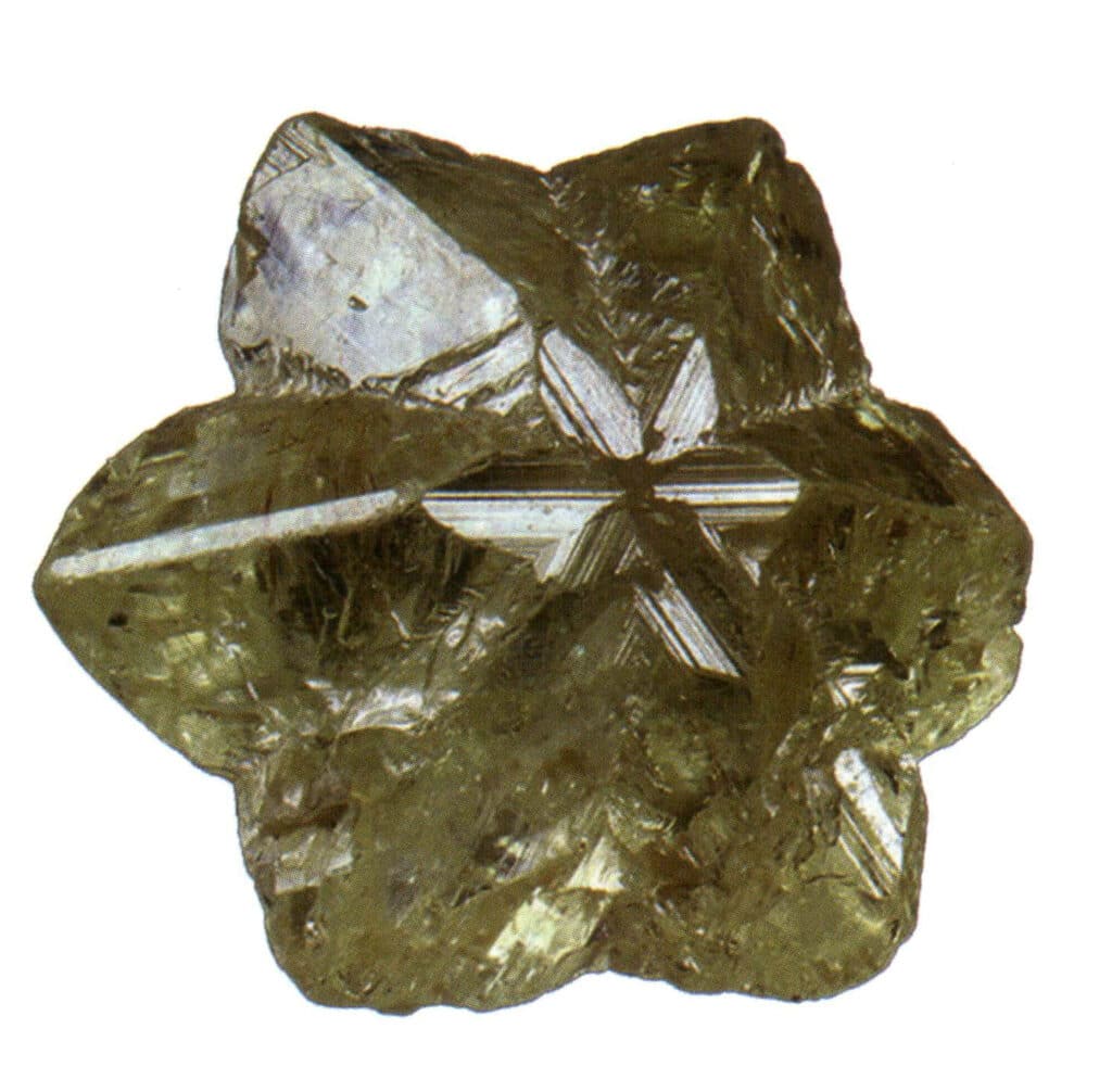 Рисунок 2-2-53 Кристалл хризоберилла