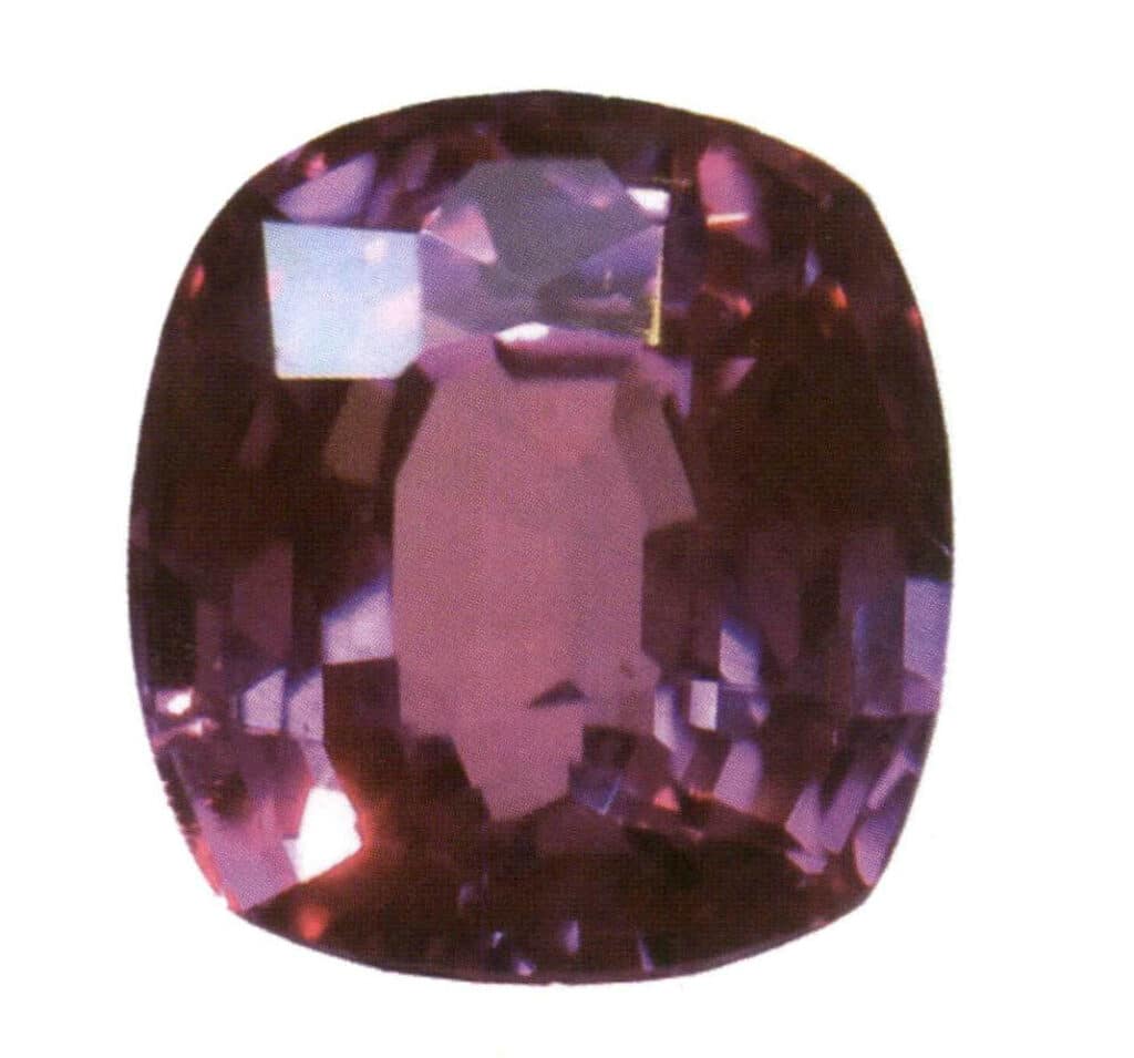 الشكل 2-3-18 أرجواني-أحمر (ياقوت بادما)