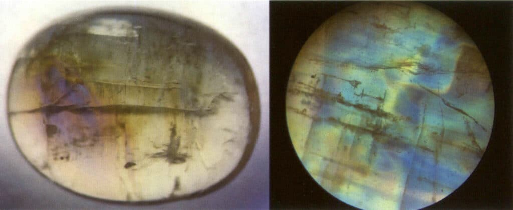 شكل 2-3-82 تشتت حجر القمر (تُظهر الصورة اليسرى التشتت البرتقالي الأصفر لحجر القمر تحت الضوء المنقول، بينما تُظهر الصورة اليمنى التشتت المختلط بين الأزرق البنفسجي والأصفر تحت الضوء المنعكس)