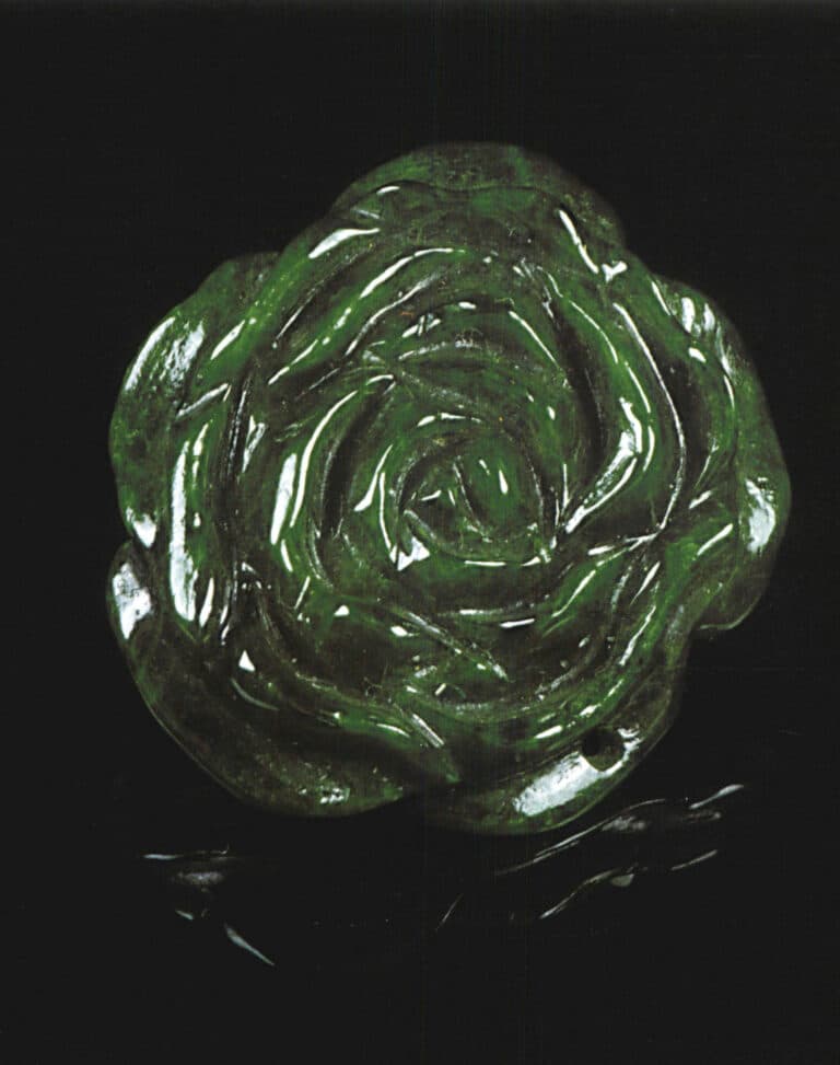 Intaglio di rosa di giada Tie Long Sheng