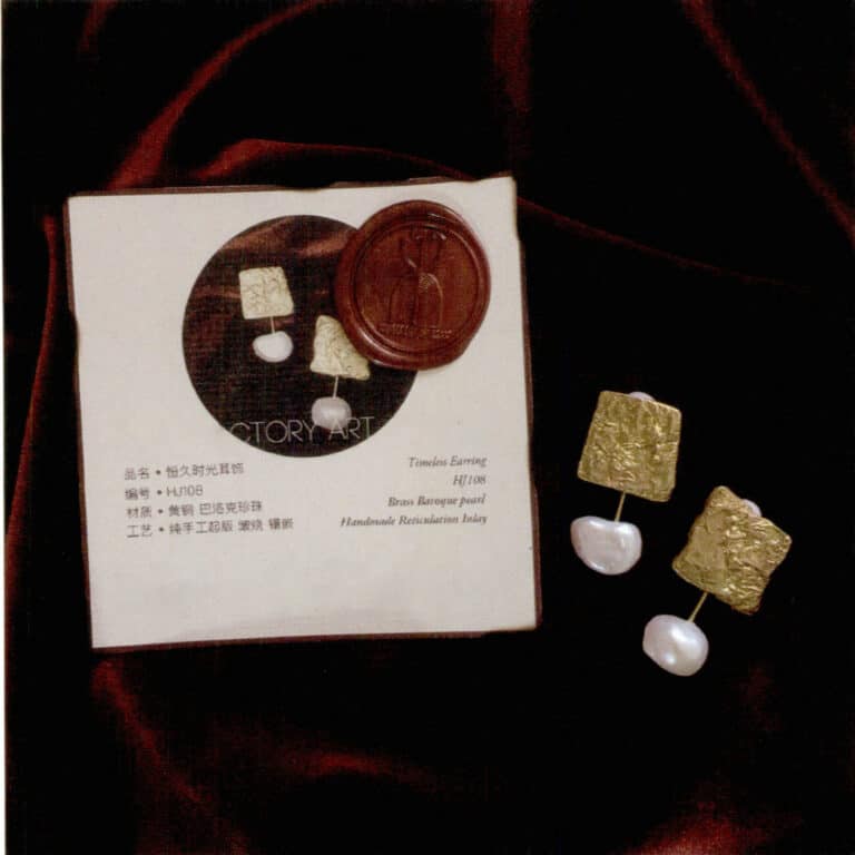 Xiebai, Eternal Time Earrings, brass, baroque pearls