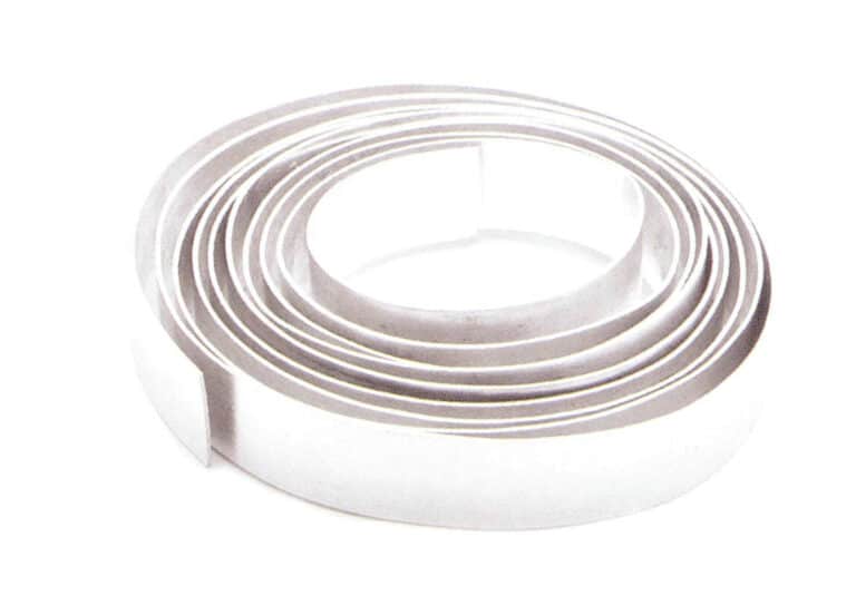 Silver material with a silver content of 990‰ or higher