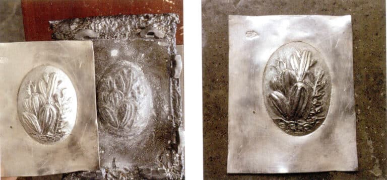 12. After the engraving is completed, remove the silver piece and use a copper wire brush to remove the attached lime powder on the surface.