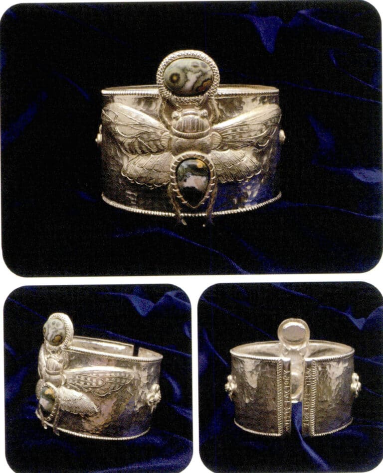 Xiebai, Dance of the Waves, Ocean Jade, Pure Silver 999 , Engraved