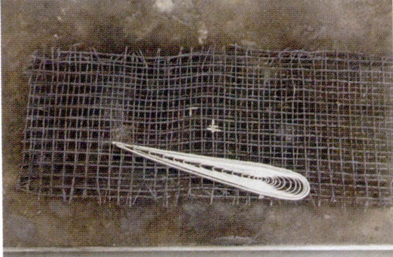 9. Complete the wire twisting and prepare for welding.