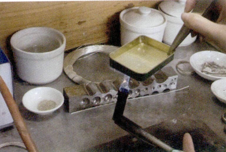 10. Heat the borax water.