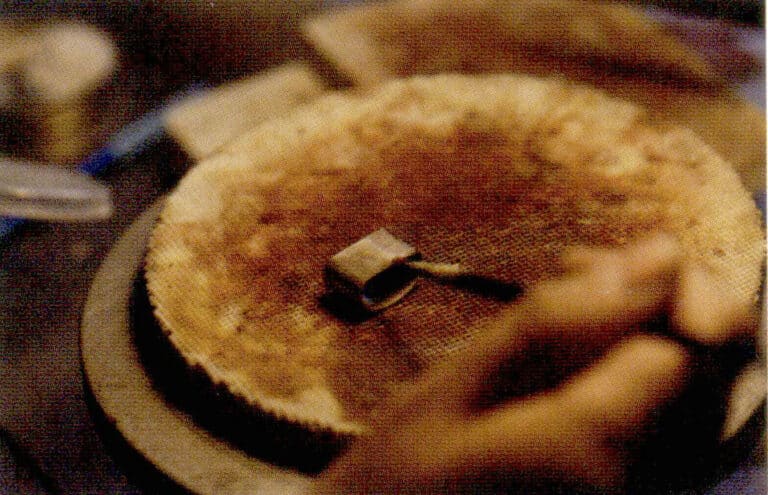 3. Coat the joints with borax.