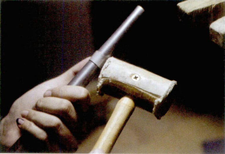 1. Shape it with a ring stick and wooden mallet after welding is complete.