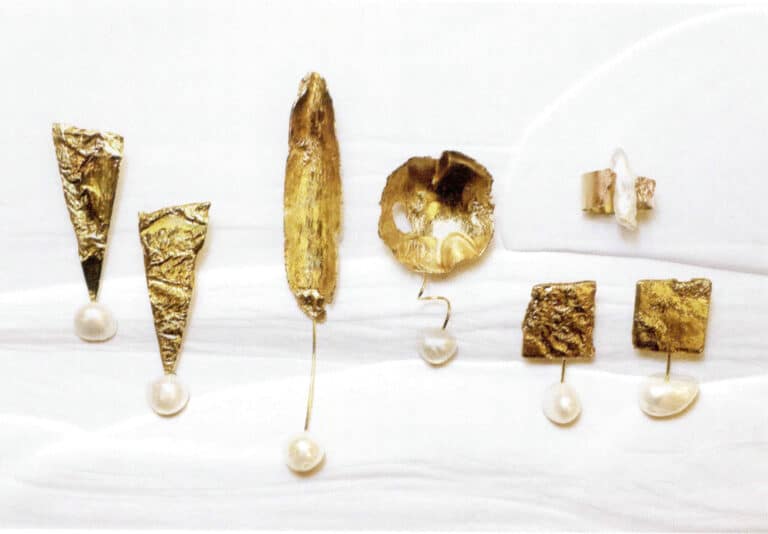 Xiebai, Wrinkling Technique Jewelry Series, fluid in liquid, brass, baroque pearls